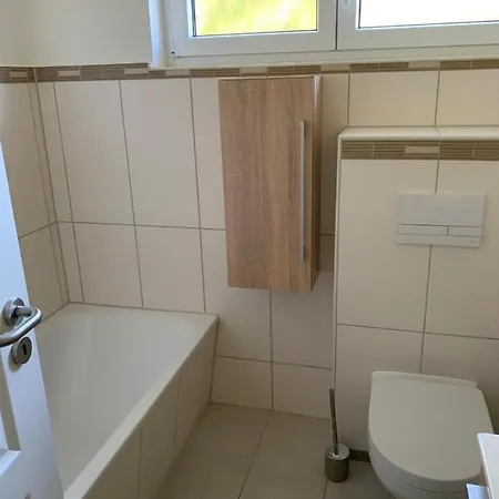 Haus Am See 1 Mit Studio Appartement *